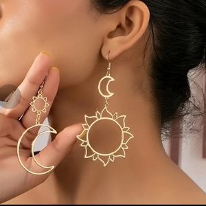 Creative Asymmetrical Golden Sun Moon Dangle Earrings